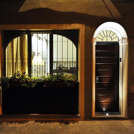 Bed and Breakfast Opera 11 r&b Parma Exterior foto